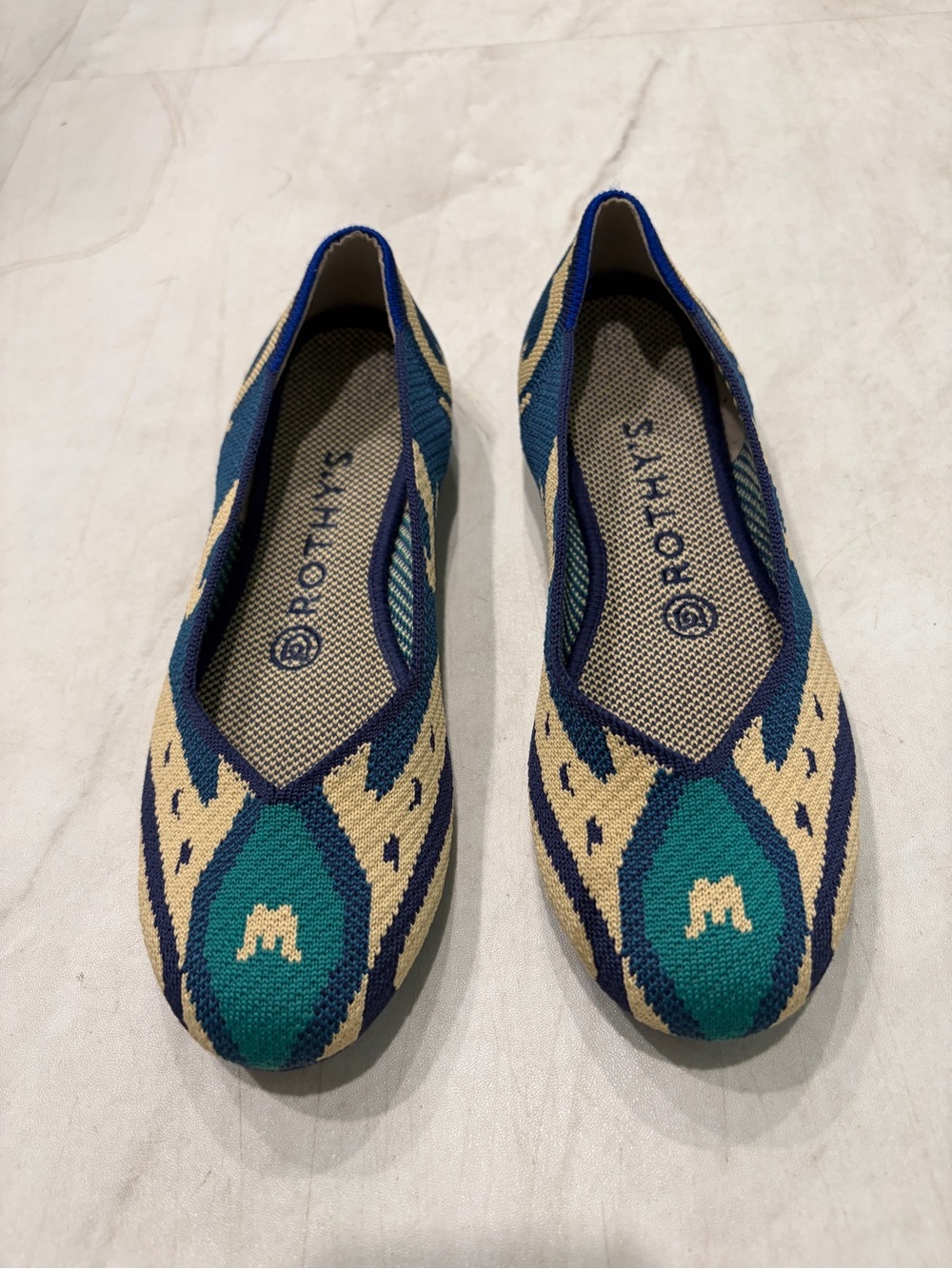 Rothy's 6.5 Teal, Navy & Cream Round Toe Knit Flats. Retired Moroccan Ikat style